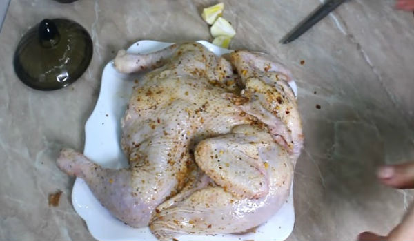 Курица в духовке с картошкой