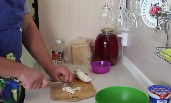 Салат из фасоли с курицей